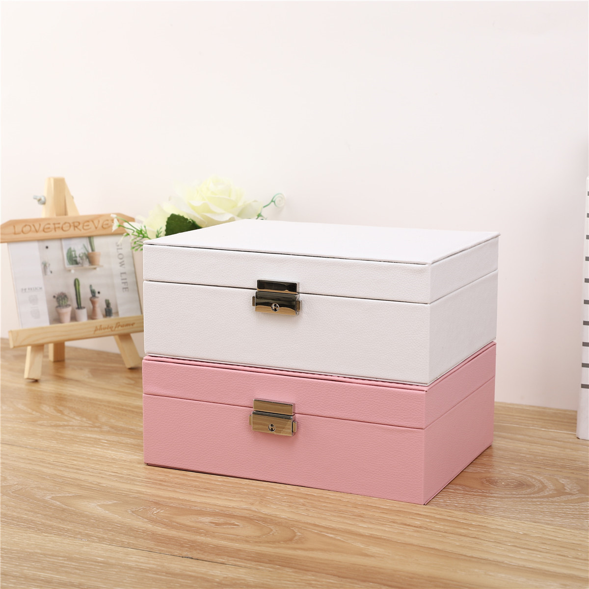 Picture of New simple double-layer large-capacity jewelry storage box with lock wooden PU leather jewelry earrings jewelry box wholesale