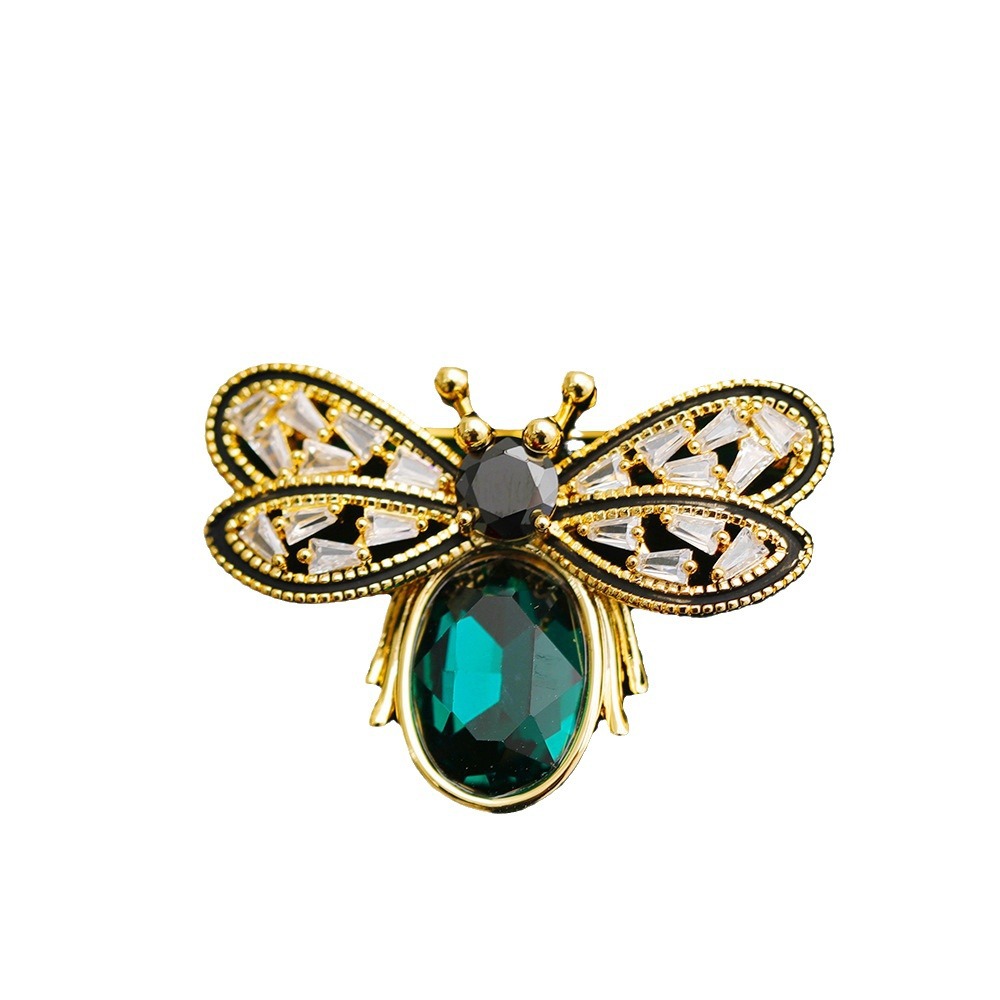 Picture of Emerald Bee Brooch High-end Wedding Accessories Niche Fashion Retro Pin Anti-light Women's Copper Gold Plated