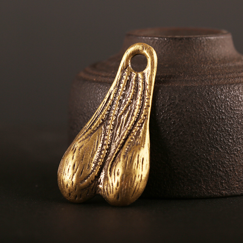 Brass Keychain Creative Personality Egg Key Chain Car Key Pendant Metal Key Ring Stall Hot Selling