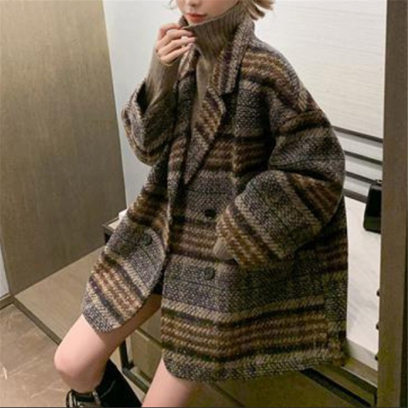 Picture of Popular 2025 Autumn and Winter New Korean Style Mid-Length Plaid Woolen Outwear for Women with Small Tweed Outwear Trendy