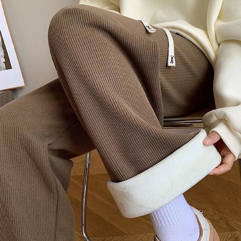 Autumn and Winter New Corduroy Pants Wide Leg Pants Winter Slim-fit Straight Pants Women's fleece-lined Thickened Casual Pants