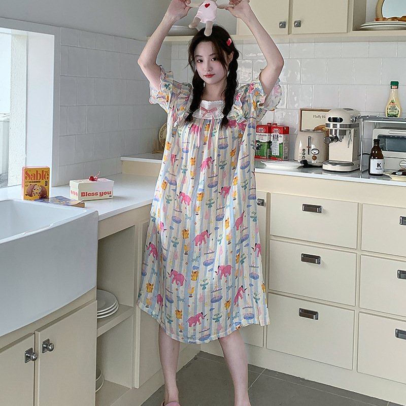 Korean-style Amusement Park Short-sleeved Lace Nightgown Sweet Girl Loose Loose Loose Cussy Style Long Home Nightgown for Outer Wear