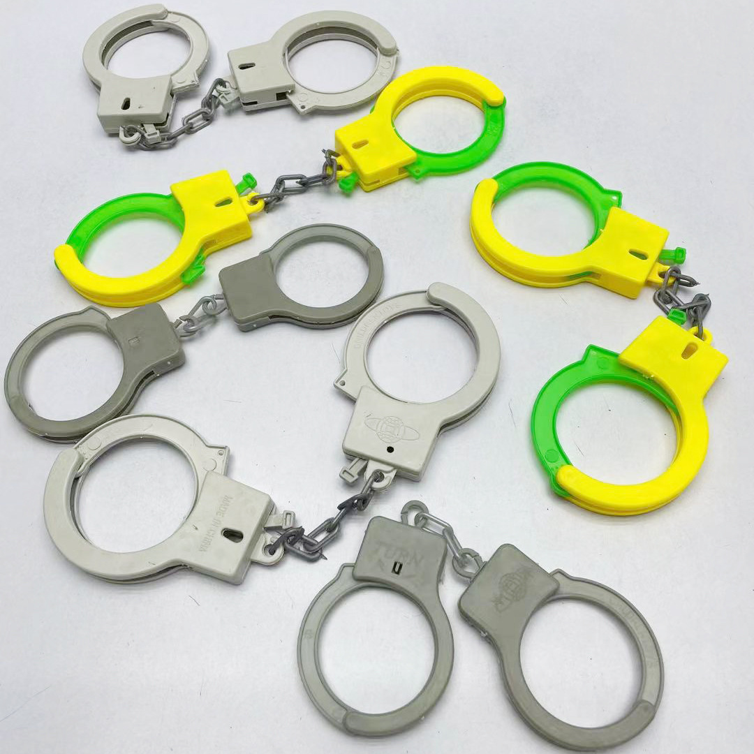 Children's toys plastic handcuffs role-playing set props play small Police children's toys handcuffs model batch