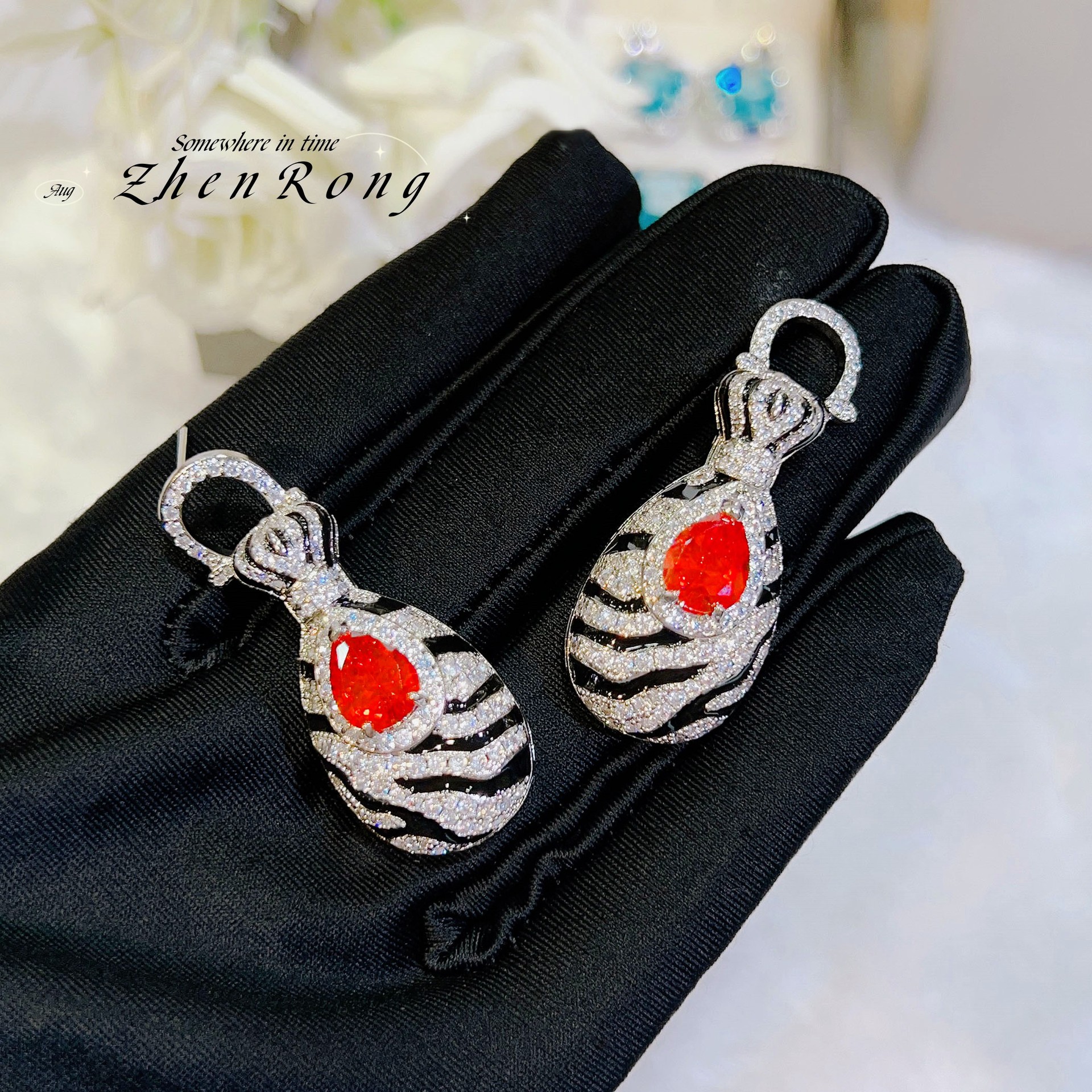 Picture of Modern Retro Zebra Pattern Ruby suit European and American Big Leopard Print Color Treasure Ring Detachable Earring Pendant for Women