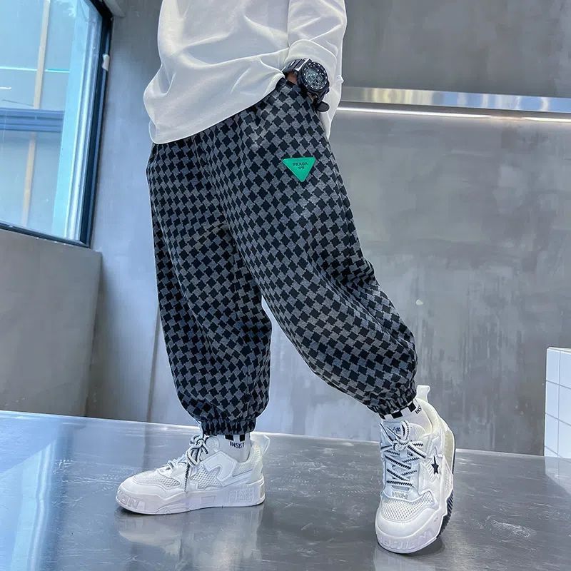 Picture of Children's Pants Boys and Girls Fleece-lined Sweatpants Sports Pants Winter Spring and Autumn Mid-size Children's 2023 New Trendy Trousers
