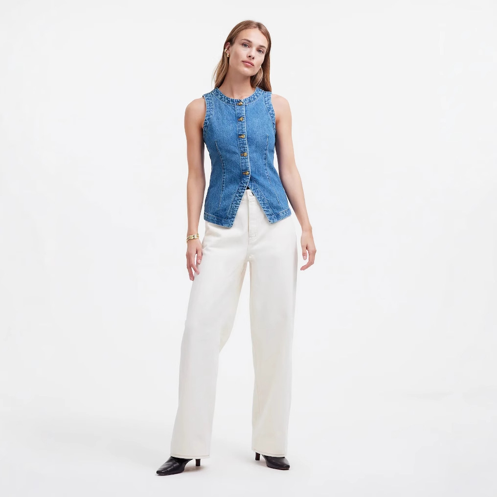 Picture of 2025 Summer New European and American Cross-border Foreign Trade Sleeveless Slim-fit Slim-fit Denim Vest Women's Crewneck Waistcoat Vest