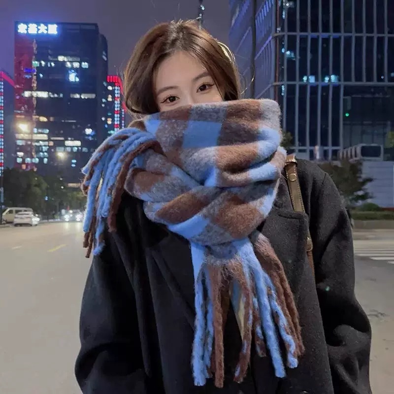 Picture of Maillard new striped scarf women's autumn and winter thickened warm neck snood student versatile solid color scarf manufacturer cross-border