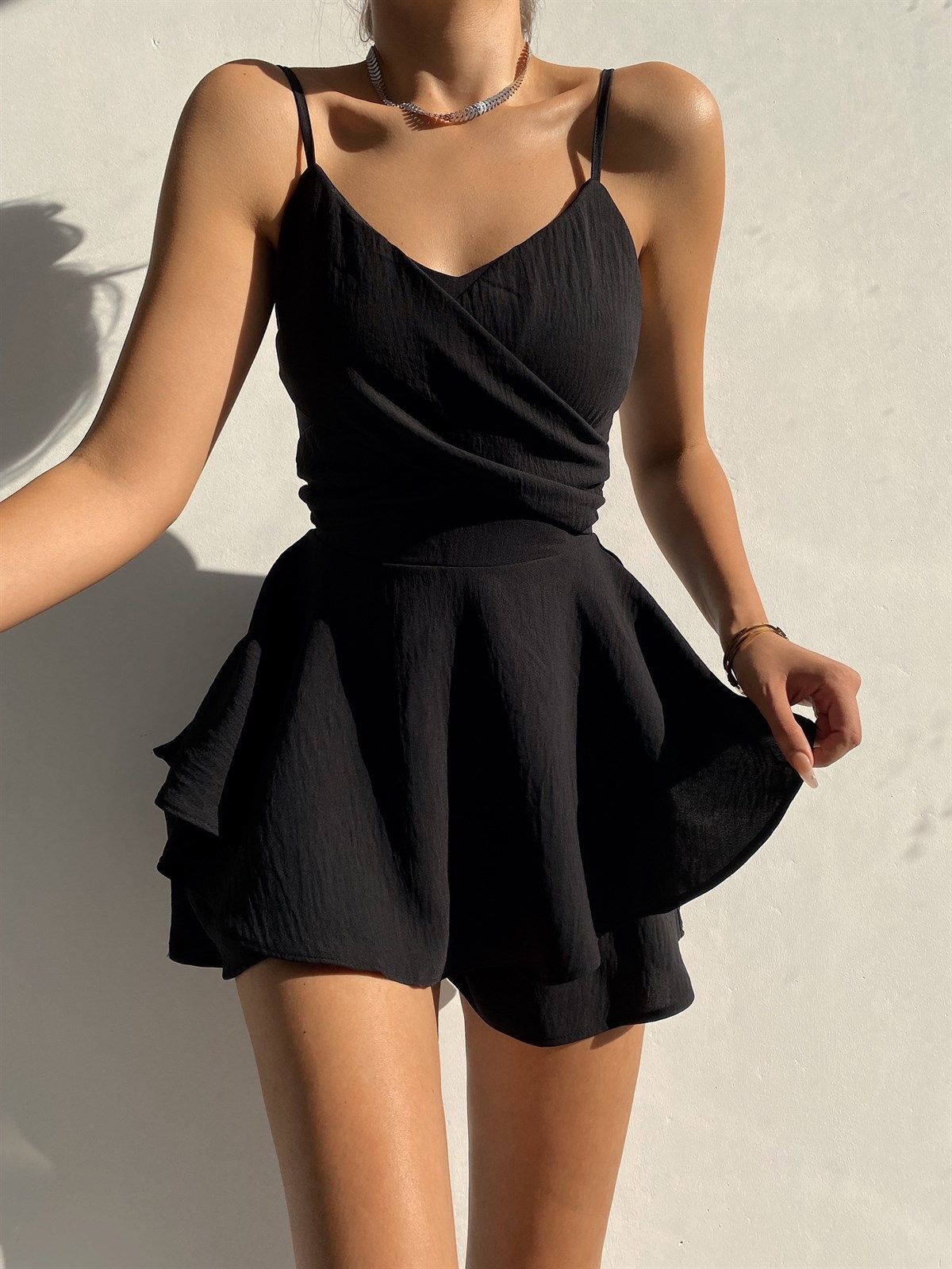 Picture of 2022 Amazon European and American Cross-Border Summer New Women's Fashion Pure Color Suspender Zipper Jumpsuit in Stock