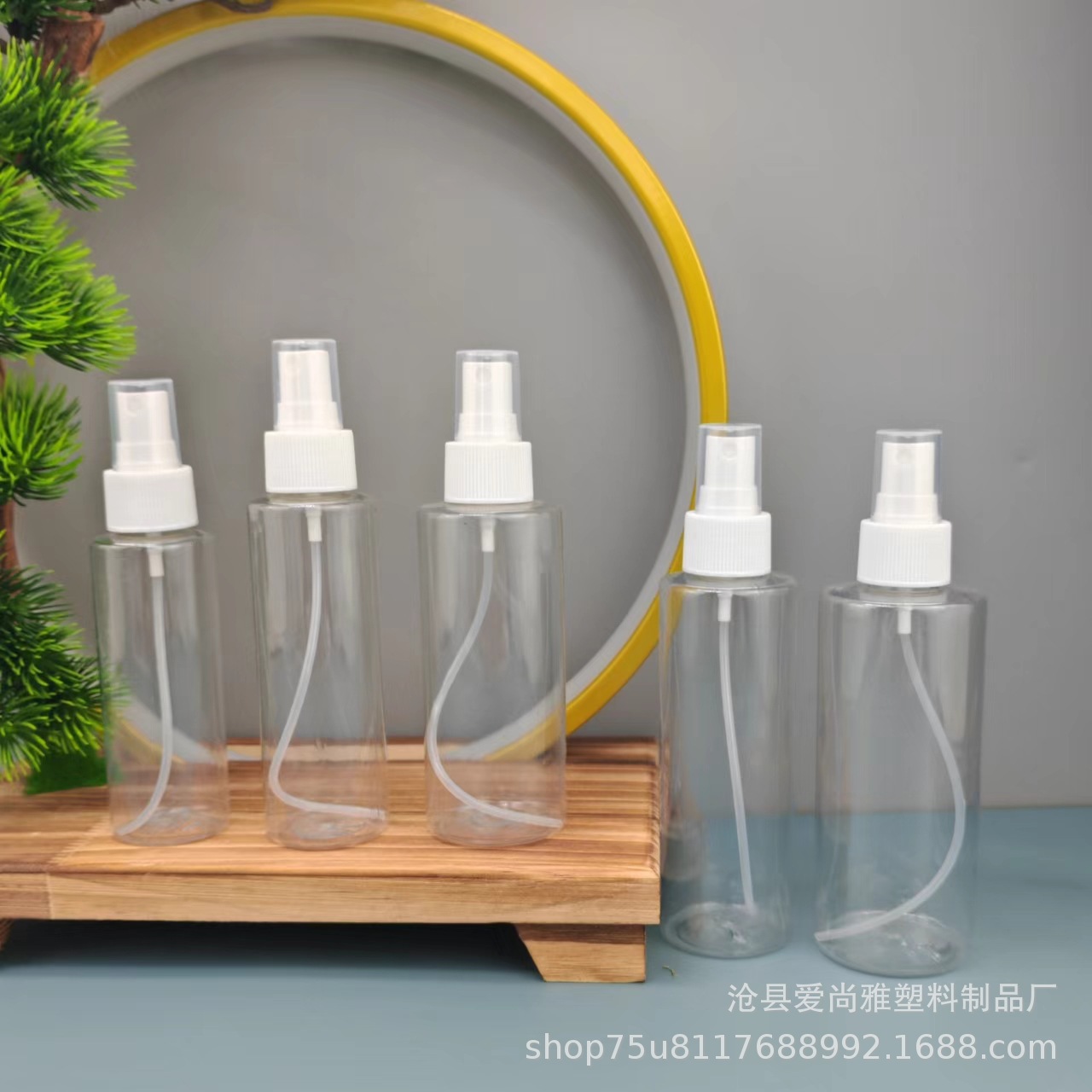Wholesale 100/120/150/200ml flat shoulder spray bottle pet transparent spray bottle cleaner plastic bottle sub-bottled