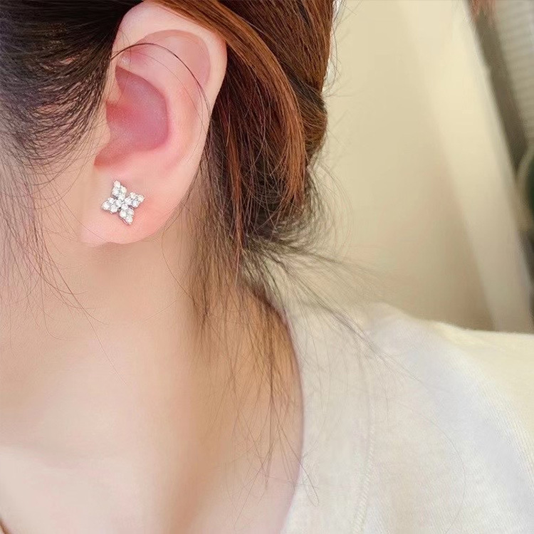 Picture of Live Hot Selling Fashion Simple Elegant Plated pt950 Four Leaf Zircon Earrings Earrings Earrings Women's Earrings