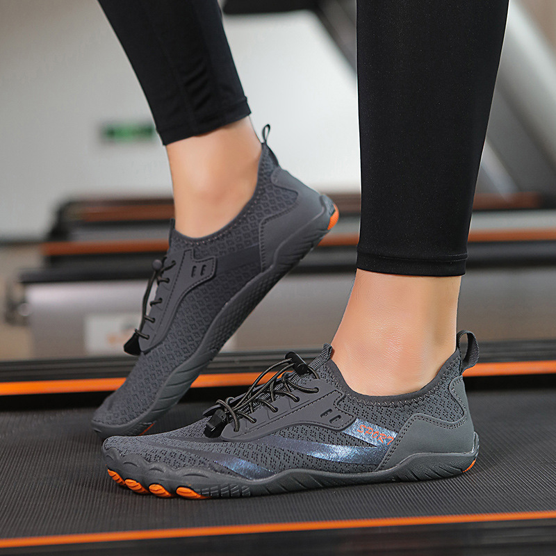 Summer New Outdoor Tracing Shoes Couple Hiking Running Cycling Mountaineering plus size Beach Surfing Swimming Wading Shoes