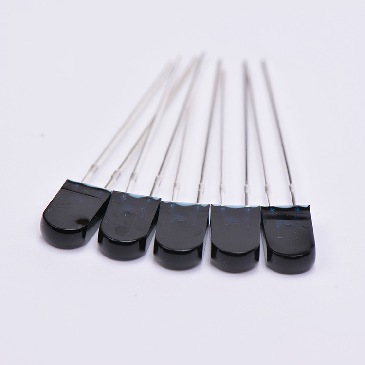 Picture of High power no red burst 900nm 905nm 910nm 1W infrared LED lamp beads invisible fill light