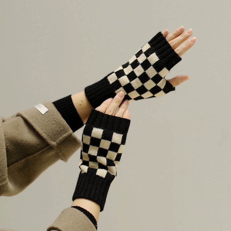 Black and White Gloves Korean-style Fashionable Winter Typing Dew Half-finger Knitted Checkerboard Student Women's Half-hand Socks Trendy