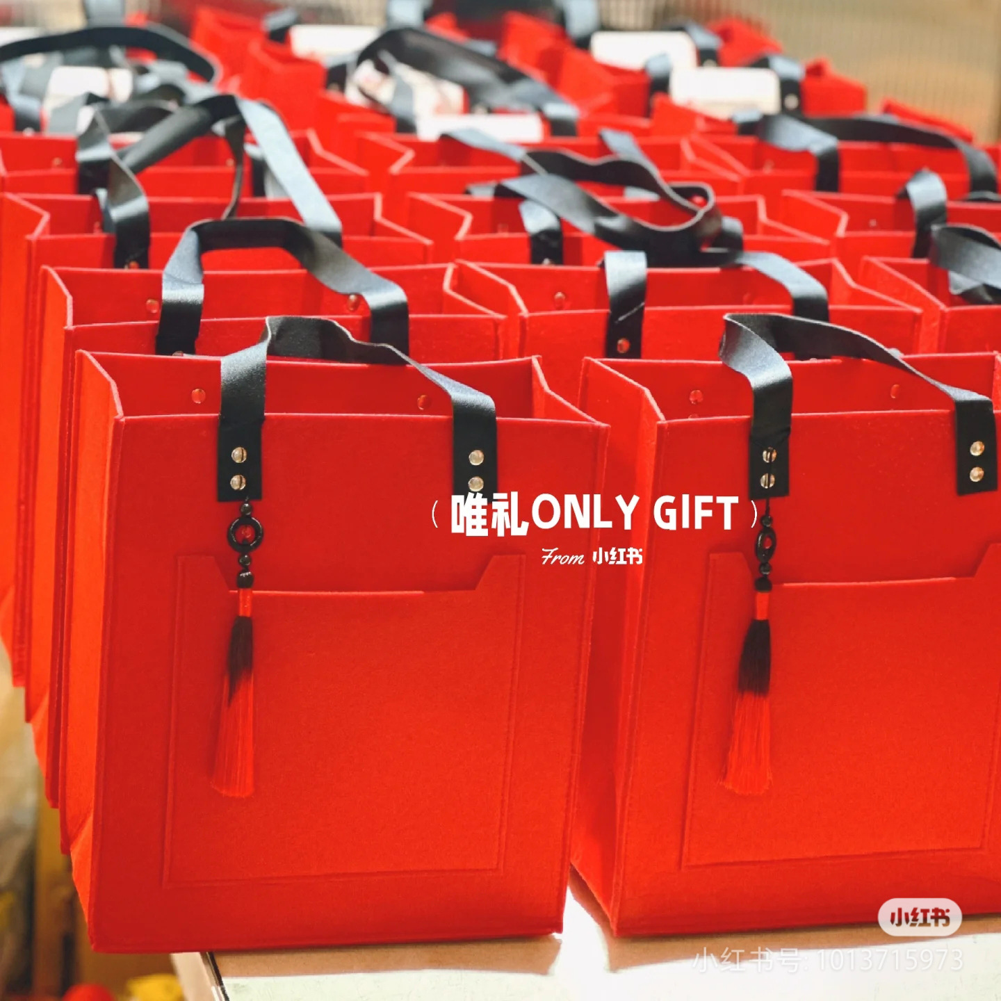 Picture of Little Red Book Portable Felt Bag 2025 Year of the Snake New Year Gift Box New Creative Accompanying Gift Annual Meeting Anniversary of Enterprises