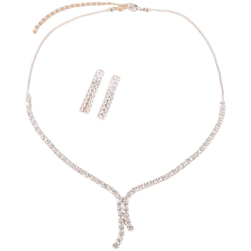 Elegant Super Flash Diamond Zircon Tassel Necklace Women's Light Luxury High-end Clavicle Chain Necklace All-match Bridal Accessories