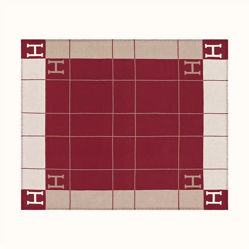 Picture of Cross-Border Amazon Fleece Blanket Single Blanket Air Conditioning Blanket Sofa Cover Blanket Nap Blanket H Letter Aviation Flight Blanket