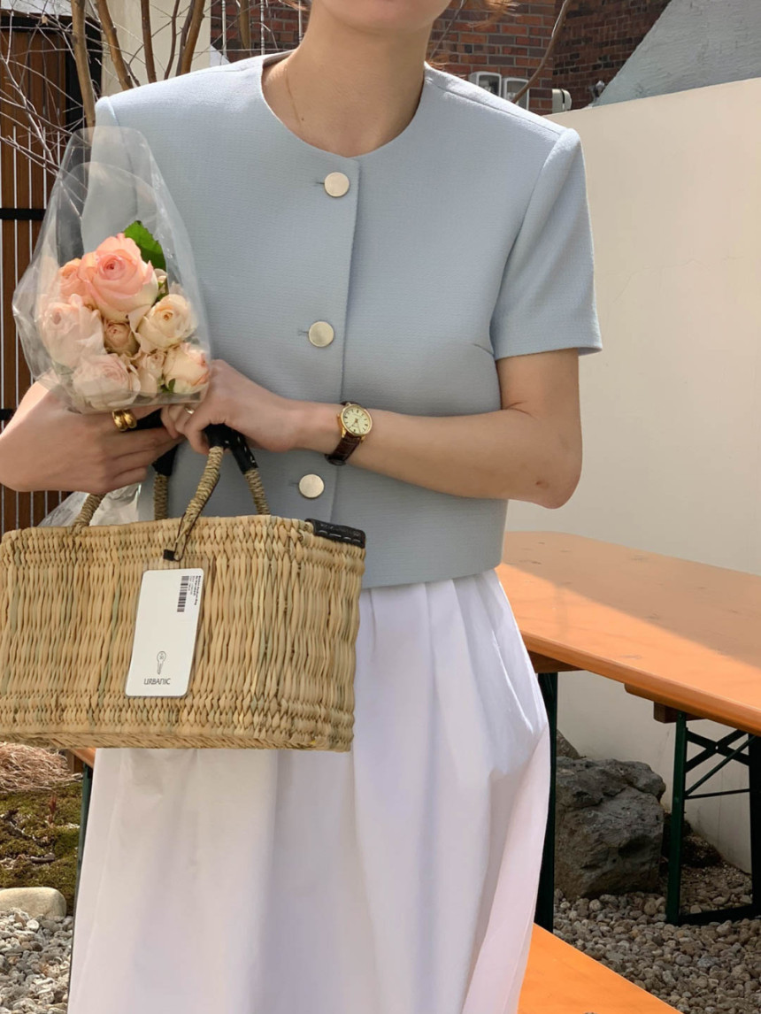 Picture of Korean Chic Summer Small Fragrant Style Round Neck Single-Breasted Casual Versatile Puff Sleeve Short Outwear Women's Small Shawl
