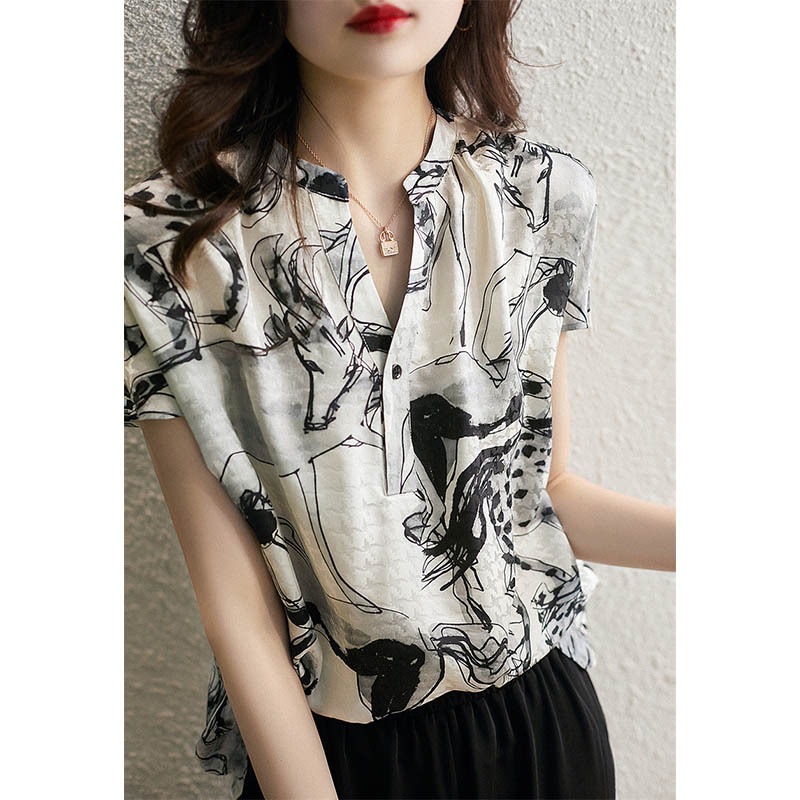 Retro Ink Print Short-Sleeved Shirt for Women 2024 Summer New V Neck Elegant Loose Slimming Look Mulberry Silk Top