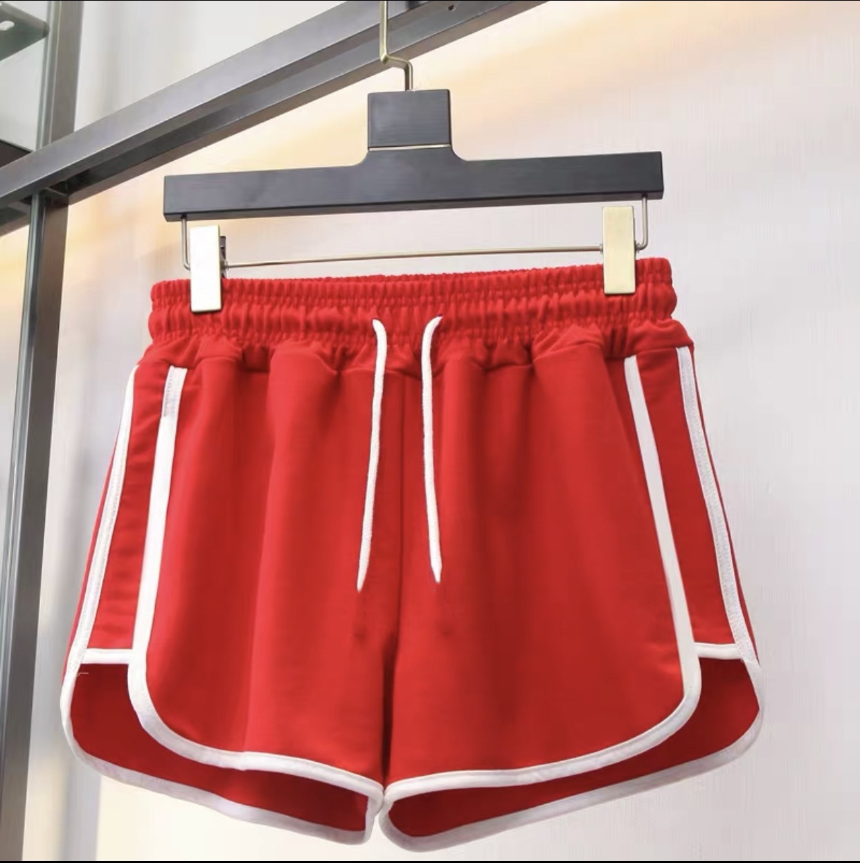 Picture of Sports shorts women's summer outer wear mid waist casual loose quick-drying shorts slimming wide leg three pants yoga shorts