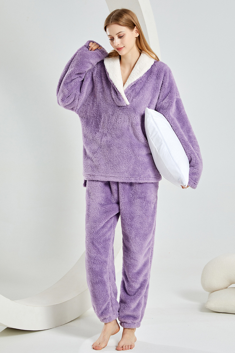 Picture of 2025 New Winter Christmas Foreign Trade Amazon Explosions Thickened Women's Independent Station Pajamas suit