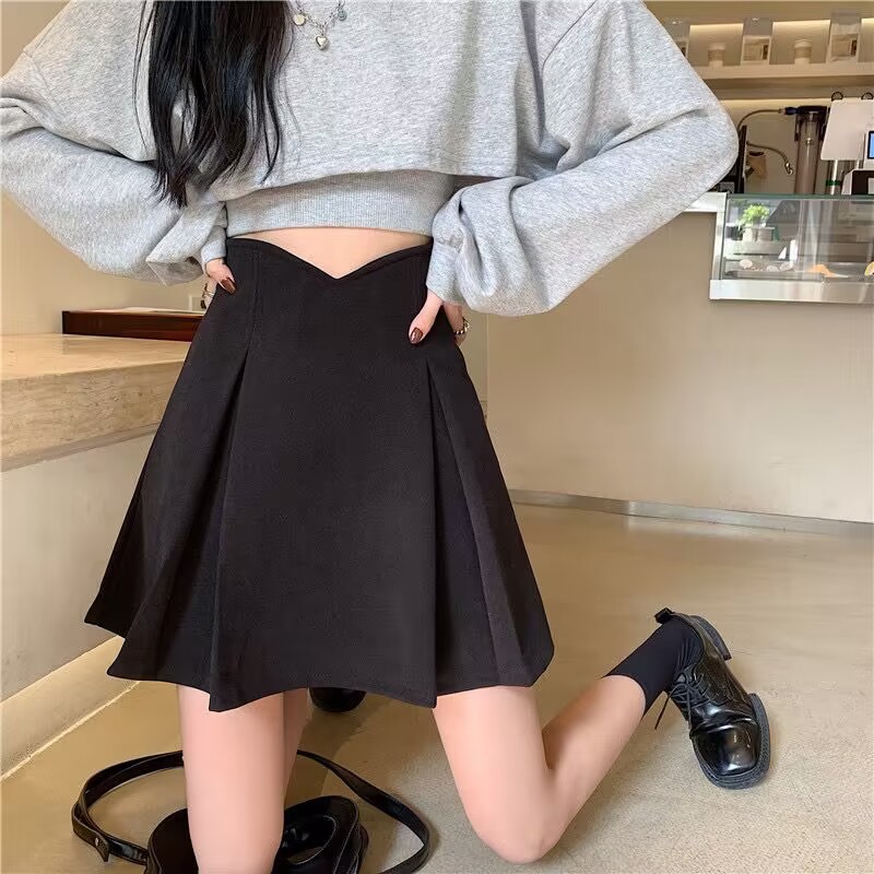 Women's skirt skirt summer 2023 new high waist slimming black pleated skirt anti-exposure A- line versatile