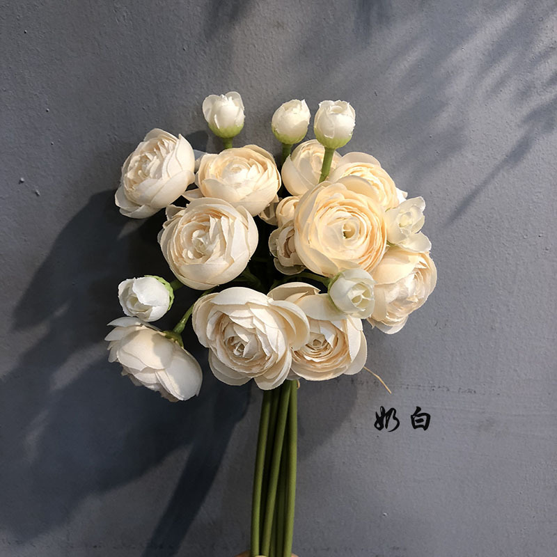 Picture of Simulation Mini Lulian bouquet small tea rose rose decoration bride hand silk flower home decoration flower