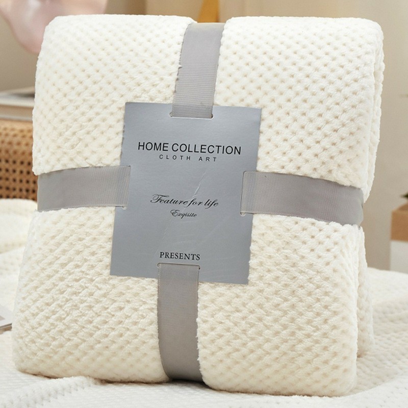 Velvet Blanket Thickened Pineapple Plaid Flannel Blanket Office Nap Blanket Coral Velvet Air Conditioning Blanket Cover Blanket Wholesale
