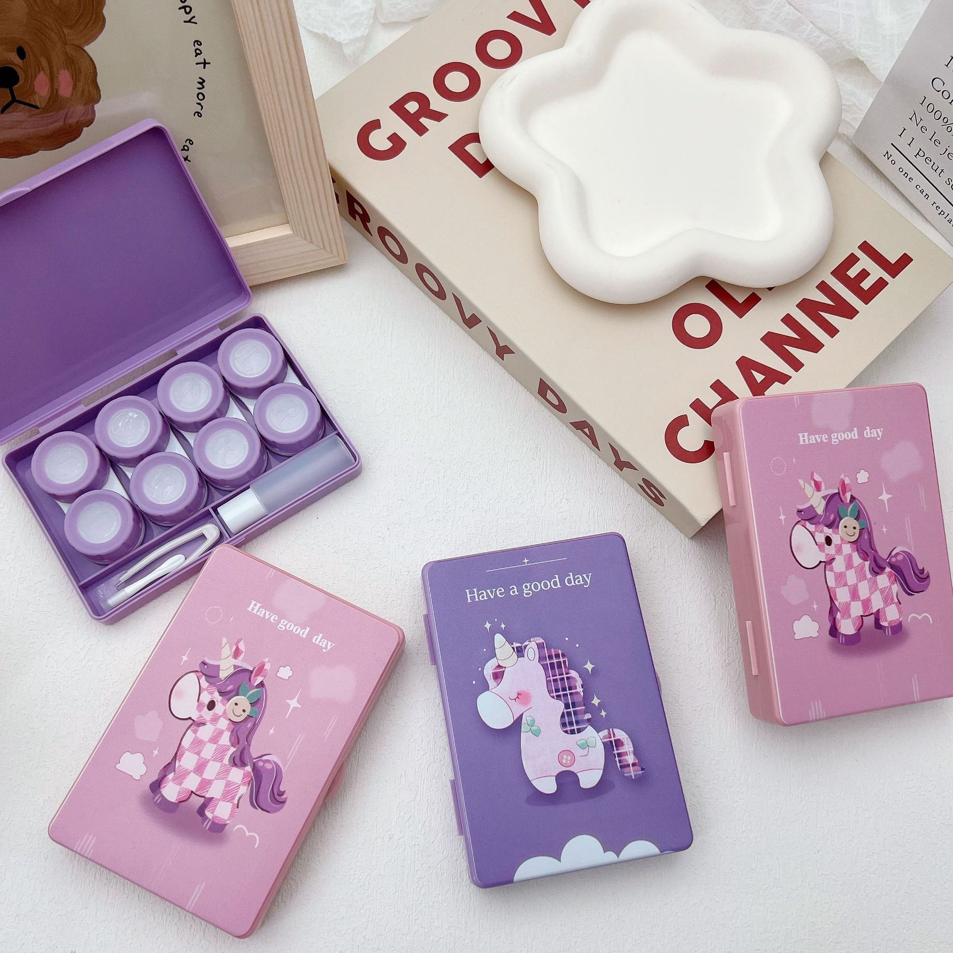 Picture of New cute cartoon beauty pupil box companion box invisible duplex glasses box 8086 four pairs [pattern mixed hair]]