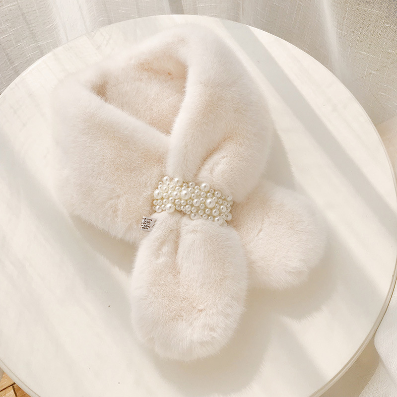Picture of Autumn and Winter New Pearl Wool Plush Scarf Women's Pearl Buckle Cross Thickened Faux Fur Rex Rabbit Fur Scarf All-match