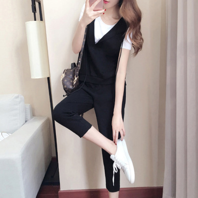 Picture of 2023 Summer fat sister suit size women's 200kg fat mm short sleeve jacket vest cropped pants three-piece suit