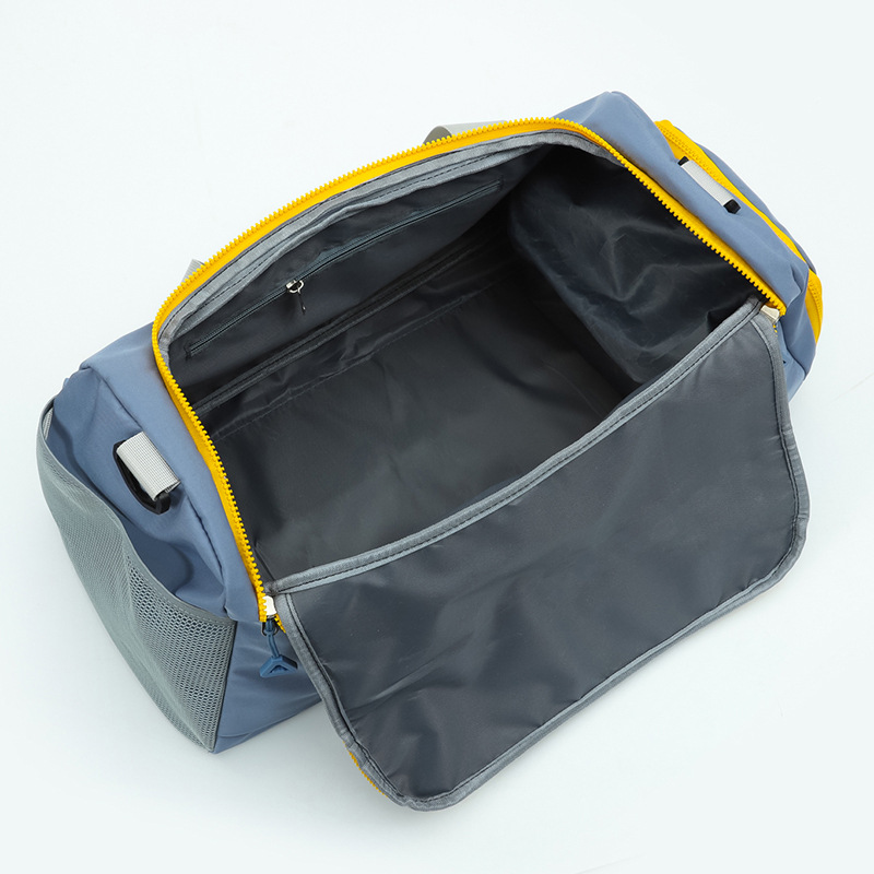 Picture of Large Capacity Fashion Portable Travel Bag Lightweight Unisex Short Distance Luggage Bag Storage Sports Fitness Crossbody Bag