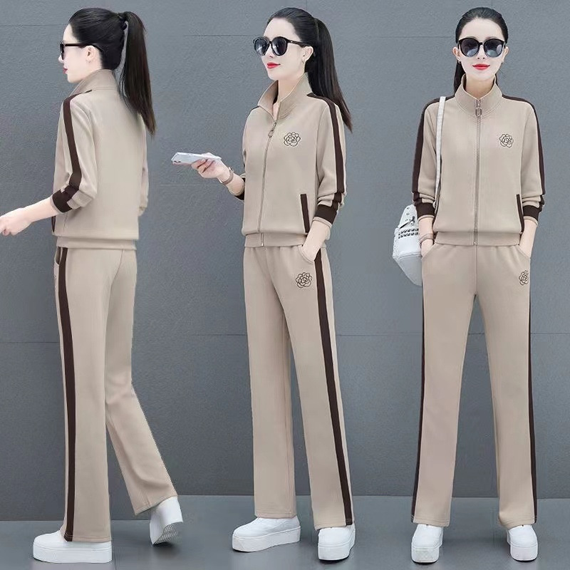 Casual sportswear suit women's 2023 new spring and autumn embroidered elegant loose coat for middle-aged moms two-piece suit