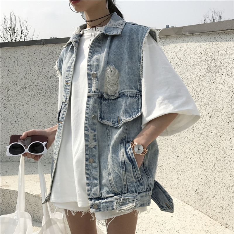 2024 Spring and Summer New Style Washed Large Hole Nostalgic Color Retro Beard Edge Distressed Denim Vest Women's Loose Jacket Trendy