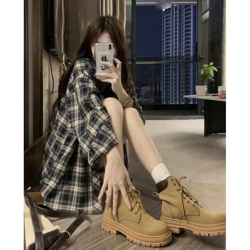 Picture of Retro Hong Kong style plaid shirt stacked coat for women 2023 autumn and winter long sleeve casual draping shirt design top