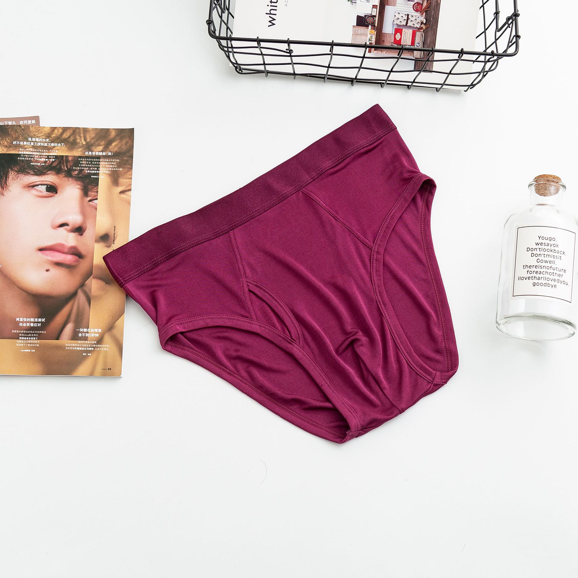 Picture of Tangge natural mulberry silk heavy fine men's knitted silk underwear briefs briefs shorts breathable and comfortable
