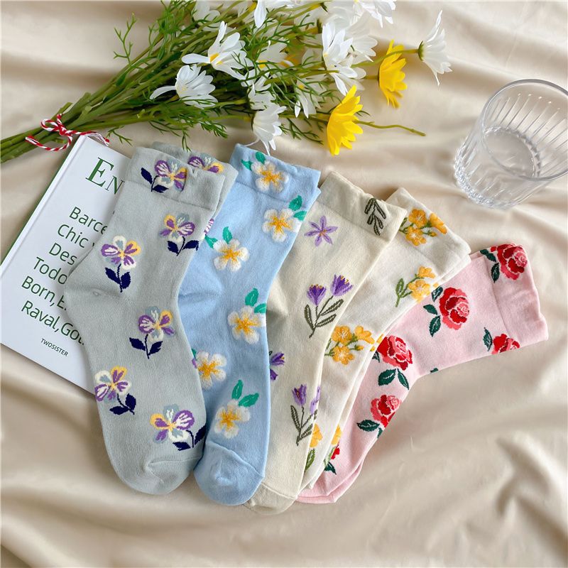 Women's Mid-Calf Socks for Spring and Autumn, Korean Style Cotton Socks, Cute Japanese Sweet Floral Ladies' Socks, Versatile College Style Socks