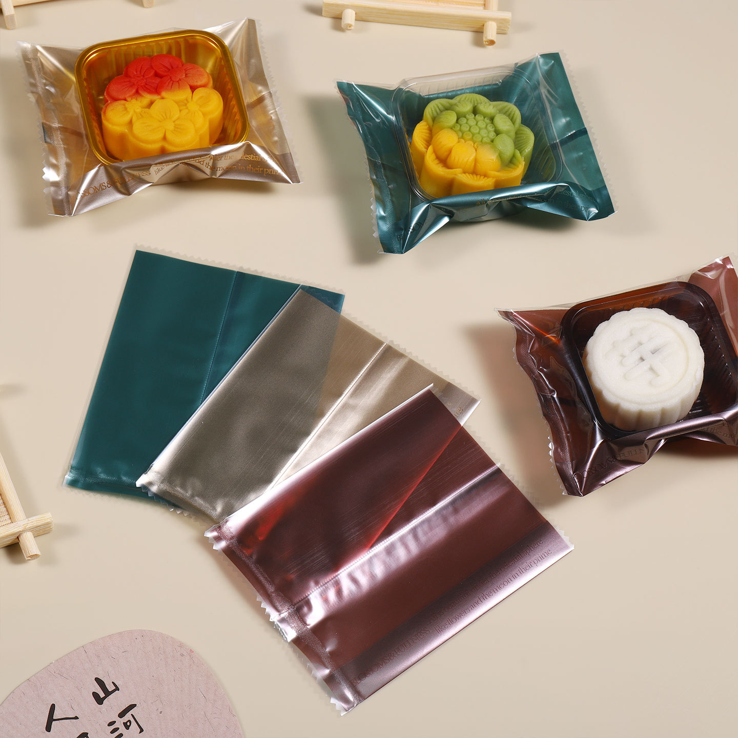 Picture of Spot Wholesale 2025 New Mooncake Packaging Bag 50g 100g Egg Yolk Crisp Mid-Autumn Mooncake Machine-Sealed Packaging Bag