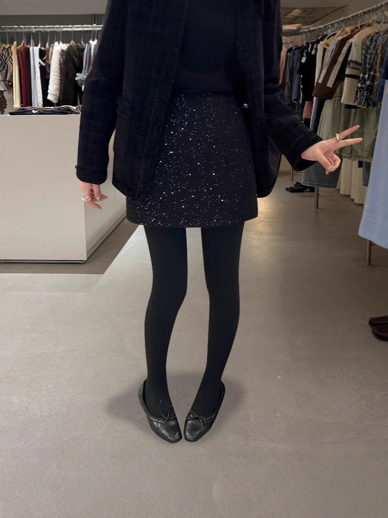 2024 Autumn and Winter Small High Waist Slimming Starry Hip Skirt Black Glittering Sequin Wool Skirt
