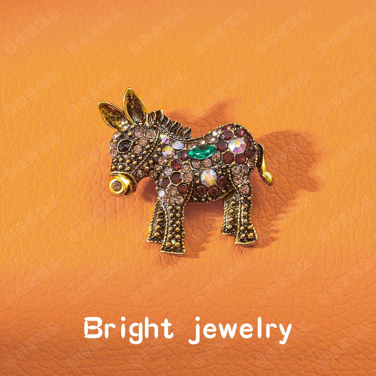 Picture of Europe and the United States cross-border new retro high-grade brooch diy creative fashion pin clothing accessories animal corsage factory straight