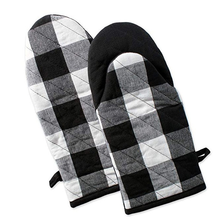 Picture of Amazon Household Oven Microwave Oven Anti-scald Gloves High Temperature Cotton Plaid Thickened Kitchen Baking Heat Insulation Pad