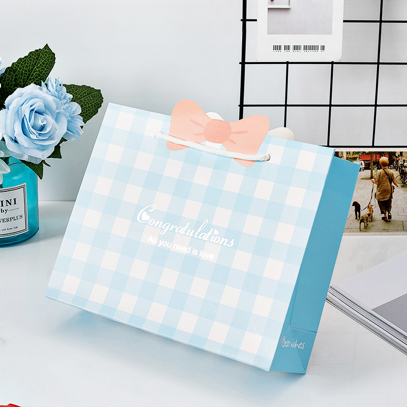in stock Gift Bag Advanced Sense Birthday Gift Bag Tanabata Valentine's Day Handbag Bow Paper Bag