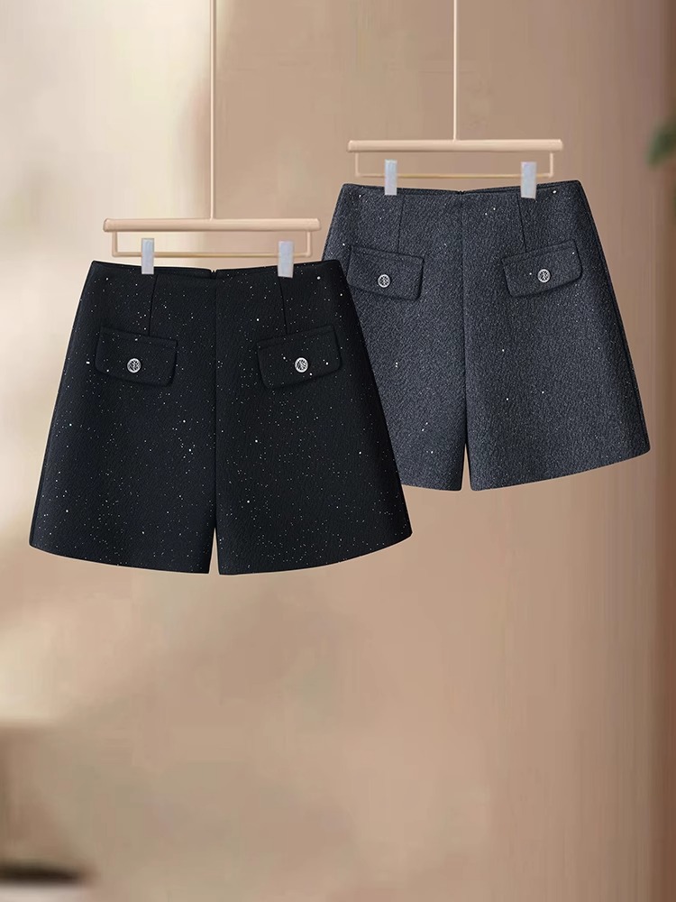 High-grade Grey Chanel Style Wool Straight Leg Pants Women's 2024 New Autumn and Winter High Waist Wide Leg Pants Outer Wear Boots Pants Shorts
