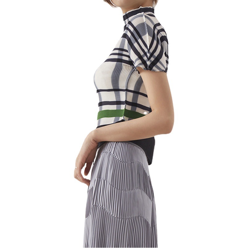 Miyake Half Turtleneck Half-Sleeved T-Shirt for Women 2024 Summer New Stereo Design Pleated Printed Short-Sleeved Top
