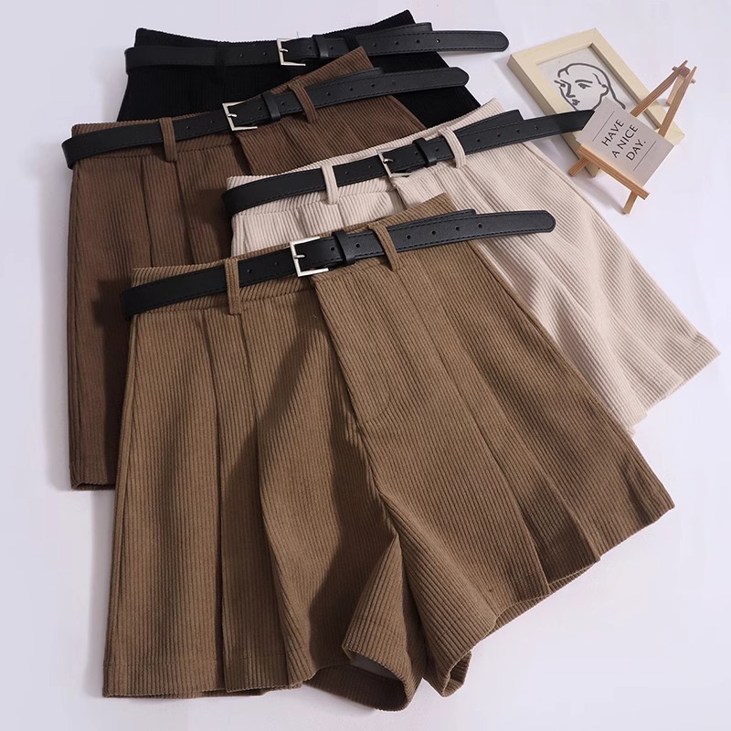 Corduroy Pleated Casual Wide Leg Shorts Women's Autumn and Winter 2023 New High Waist Small A- Shaped Outer Wear Boots Pants