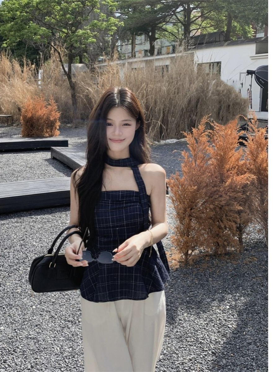 Picture of Retro Hot Girl Chic Plaid Tube Top Women's 2025 Summer Waist Lace Sexy Off-Shoulder Top