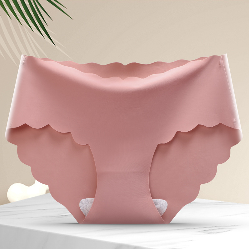 Picture of Explosions ice silk seamless one-piece panties ladies comfortable mid-waist cotton crotch girls' briefs plus size manufacturers