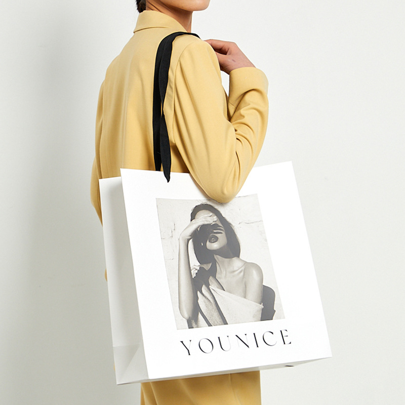 Clothing Store Handbag Custom Shopping Bag Rectangular Vertical Handbag Women's Clothing Store Paper Bag Large Paper Bag