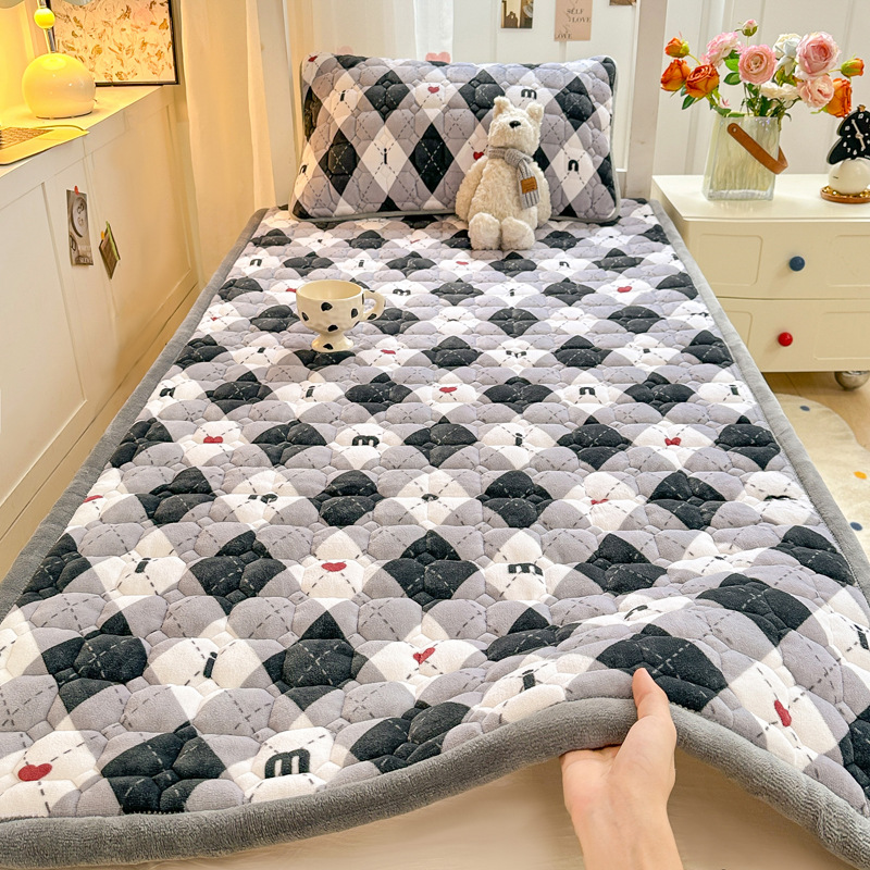 Picture of New thick milk velvet mattress student dormitory single mattress cotton bed mattress tatami warm cushion wholesale