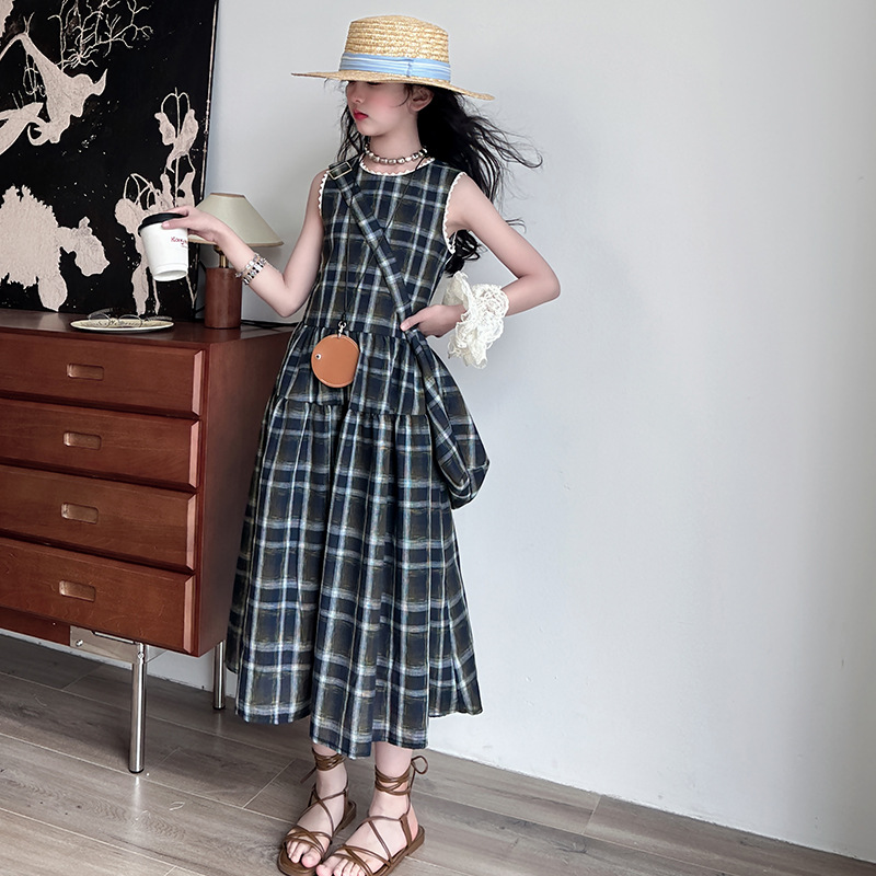 Picture of Girl's Big Boy Plaid dress 2025 Summer New Children's Summer Casual Skirt Primary School Student Sleeveless Princess Skirt