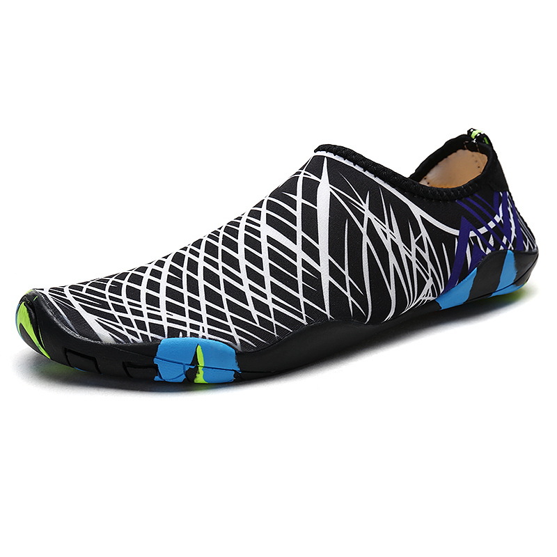 Picture of Wholesale Outdoor Breathable Beach Shoes for Couples, Snorkeling and Wading Shoes, Non-Slip Lightweight River Tracing Shoes, Quick-Drying Men's Water Shoes